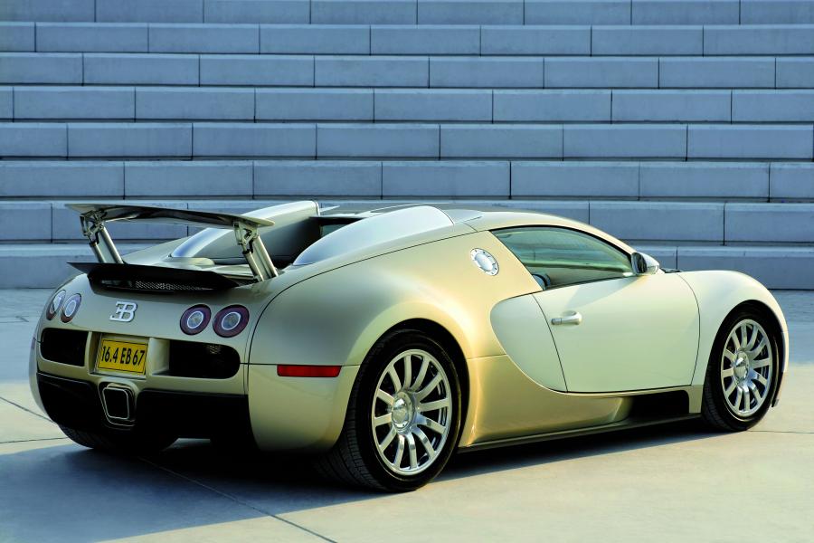  Bugatti Veyron 16.4 Centenaire 2009 года  (фото 78 из 130)